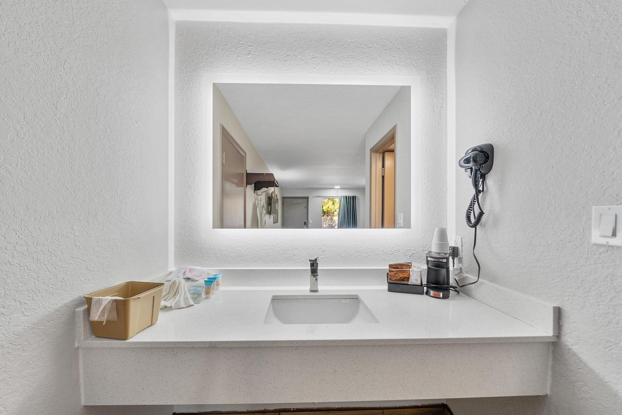 Executive Inn - Panama City Beach Upper Grand Lagoon Bagian luar foto