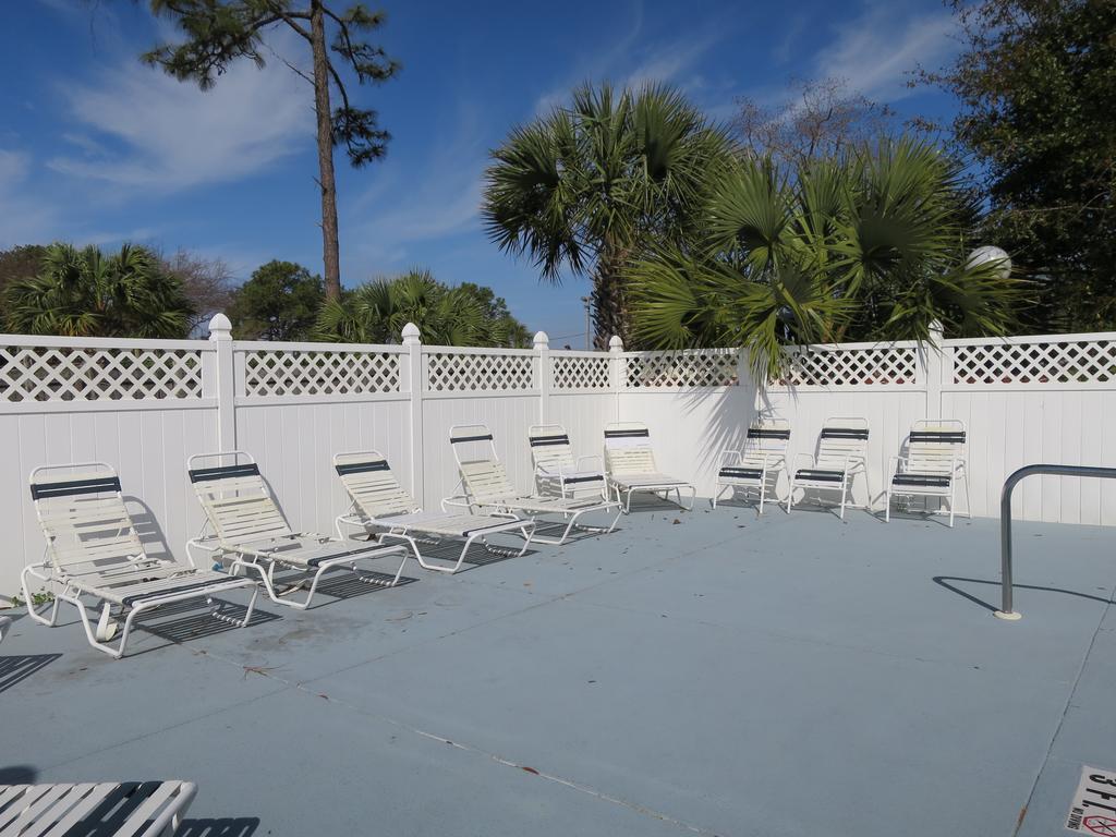 Executive Inn - Panama City Beach Upper Grand Lagoon Bagian luar foto
